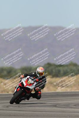 media/Oct-13-2025-Moto Forza (Mon) [[a66d839500]]/4-C Group/Session 3 (Turn 16)/